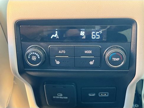 Used 2023 GMC Acadia Denali image 26