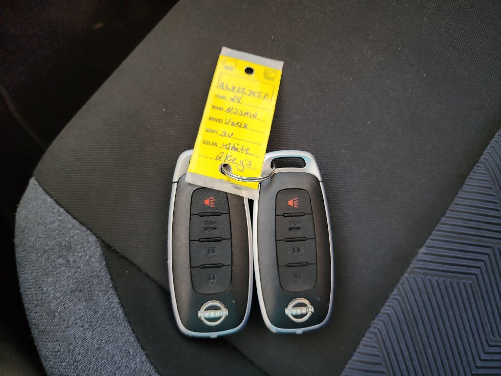 Used 2024 Nissan Versa SV FWD image 40