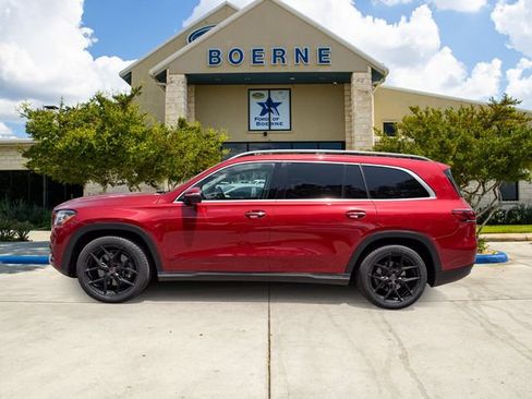 Used 2021 Mercedes-Benz GLS 450 4MATIC image 2