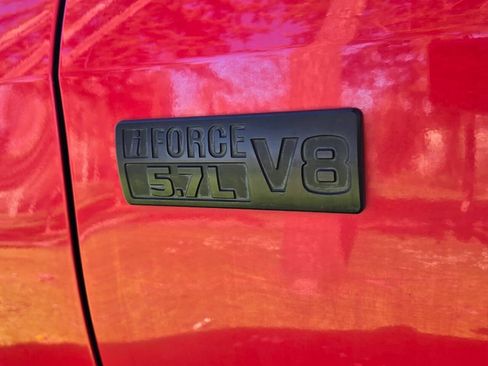 Used 2014 Toyota Tundra Limited w/ Limited Premium Package image 18