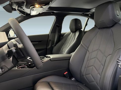 New 2026 BMW 530i w/ Executive Package RWD image 21