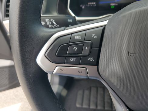 Used 2024 Volkswagen Jetta Sport image 19