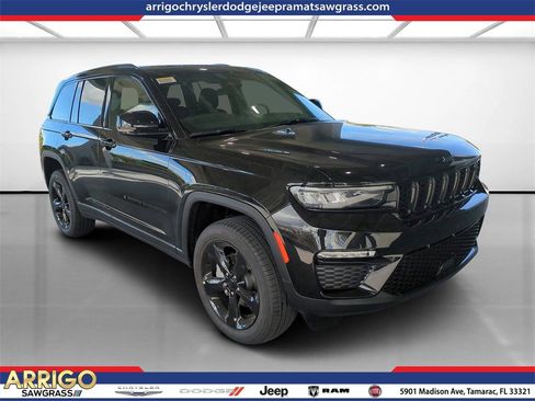 New 2025 Jeep Grand Cherokee Limited image 1