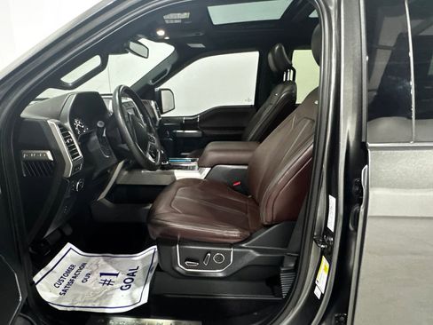 Used 2015 Ford F150 Platinum w/ Equipment Group 701A Luxury image 14