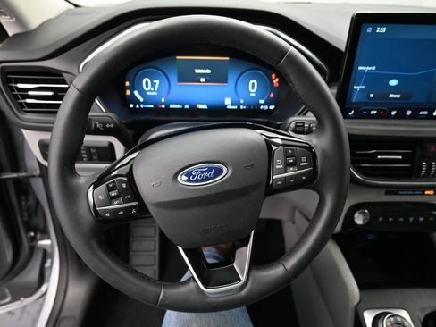 Certified 2023 Ford Escape Platinum image 13