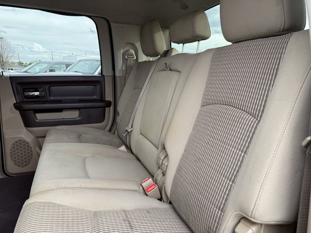 Used 2011 RAM 3500 SLT w/ Luxury Group AWD/4WD image 27