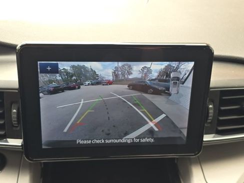 Used 2023 Ford Explorer XLT w/ Equipment Group 202A image 34