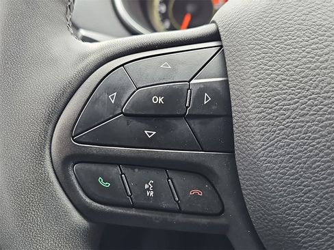 Used 2022 Jeep Cherokee Trailhawk w/ Comfort/Convenience Group image 18