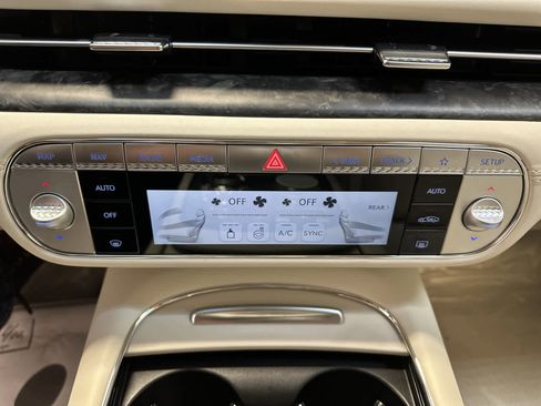 New 2024 Genesis G90 3.5T image 18