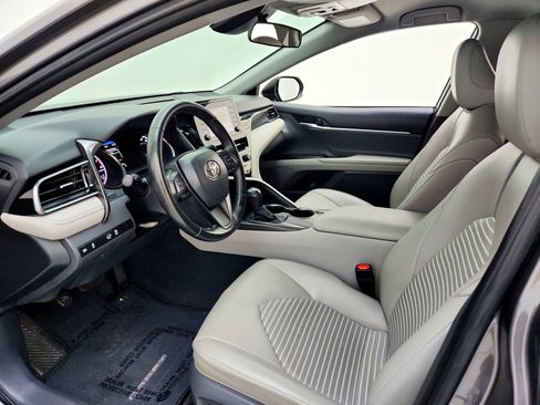 Used 2021 Toyota Camry SE w/ Carpet Mat Package (TMS) image 15