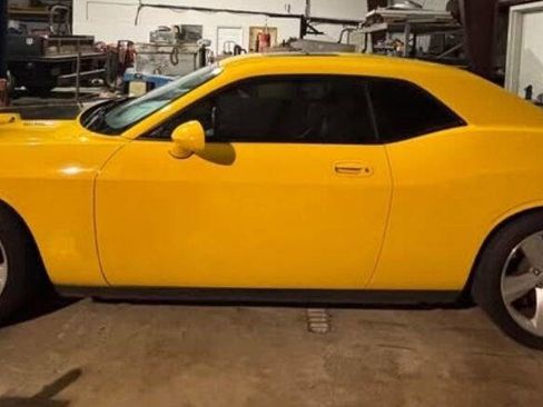 Used 2010 Dodge Challenger SRT8 w/ SRT Option Group II image 8