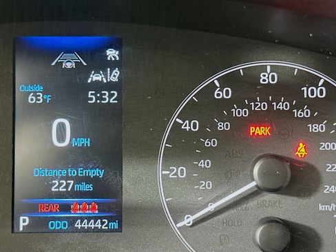 Used 2024 Toyota Corolla LE image 18