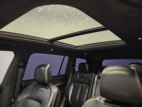 Used 2021 Jeep Grand Cherokee L Overland image 10