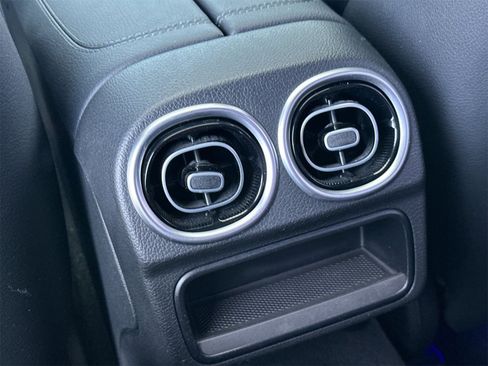 Certified 2023 Mercedes-Benz C 300 Sedan image 14