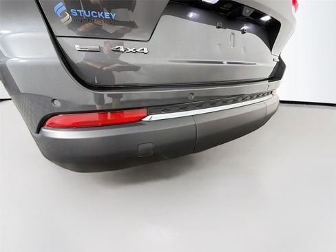 Used 2021 Jeep Grand Cherokee L Limited AWD/4WD image 36