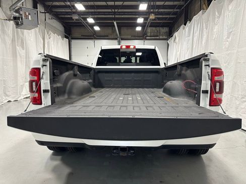Used 2024 RAM 3500 Laramie image 47