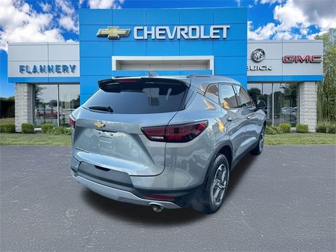 Certified 2024 Chevrolet Blazer LT w/ Convenience Package image 5