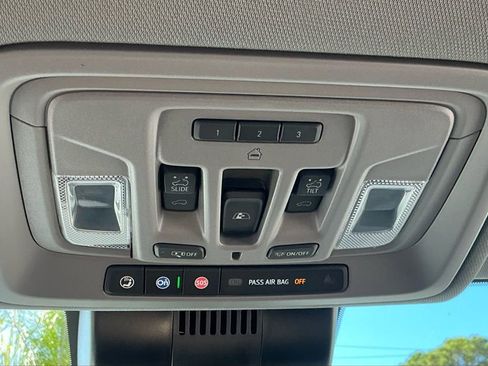 Used 2025 GMC Sierra 1500 Denali w/ Denali Reserve Package image 45