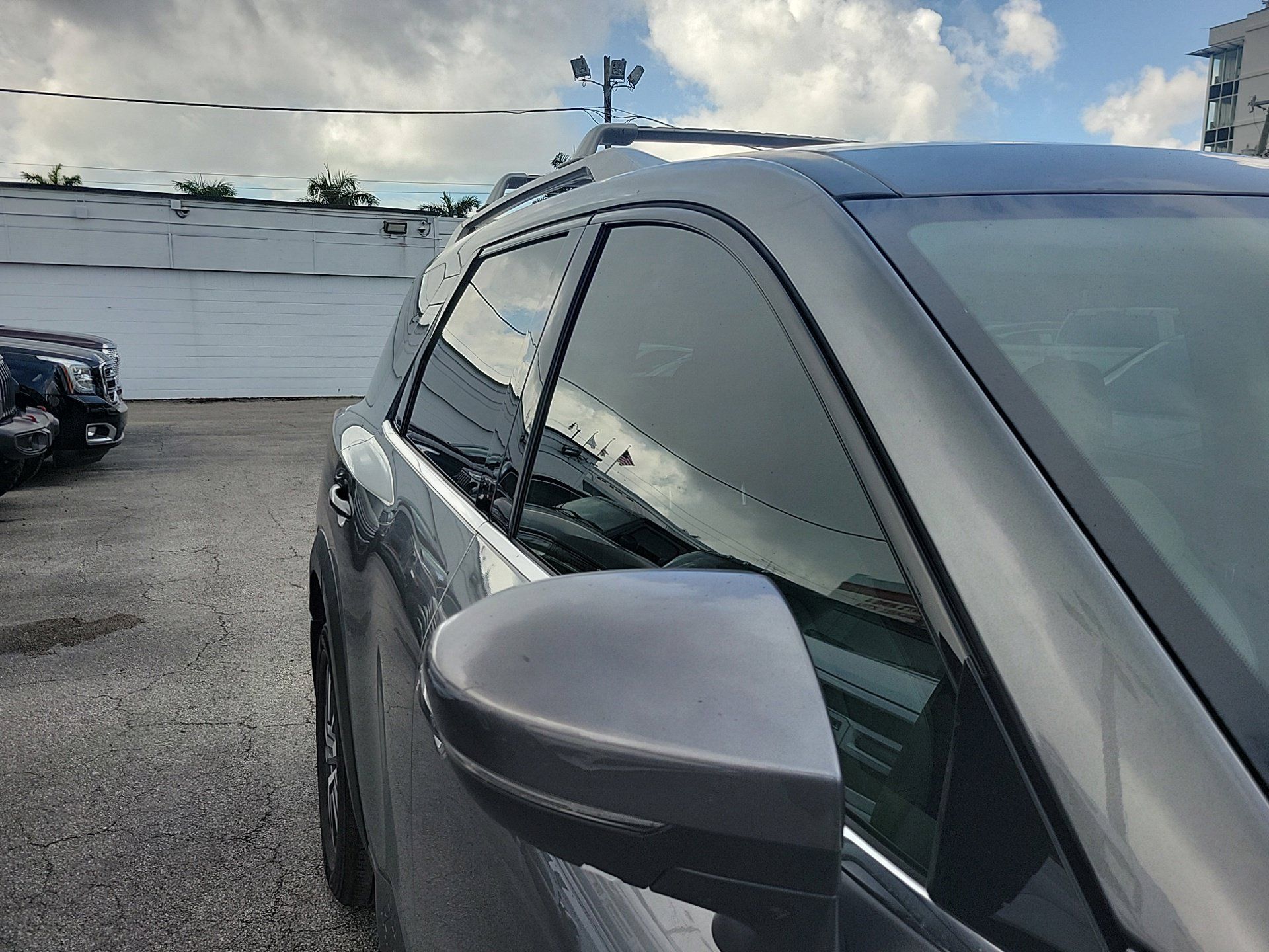 Used 2024 Nissan Pathfinder SL FWD image 6