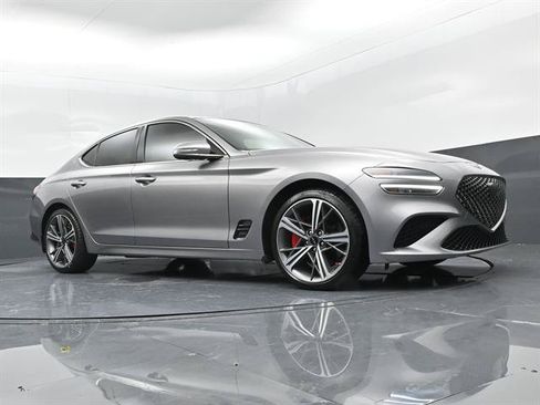 Used 2025 Genesis G70 3.3T Advanced RWD image 31