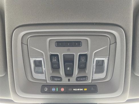 Used 2025 GMC Sierra 1500 Denali w/ Denali Reserve Package image 25