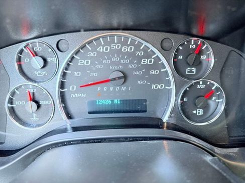 Used 2024 Chevrolet Express 2500 w/ Driver Convenience Package image 10