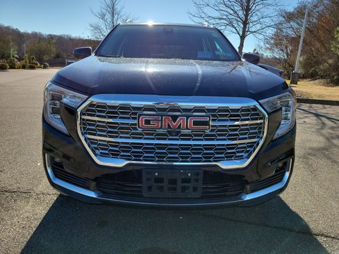 Used 2024 GMC Terrain Denali w/ Black Diamond Edition image 23