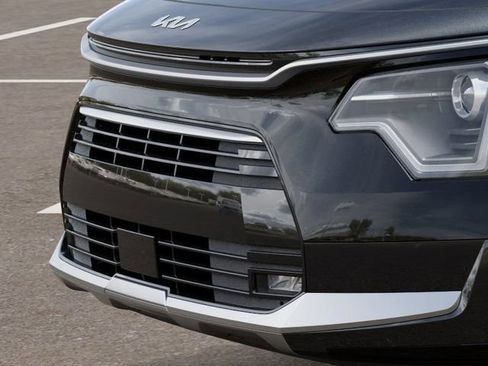 New 2025 Kia Niro EX Touring FWD image 12