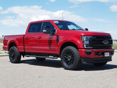 Used 2022 Ford F250 Lariat w/ Black Appearance Package AWD/4WD image 8