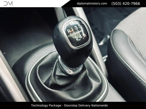Used 2014 Hyundai Veloster w/ Technology Package 03 FWD image 33