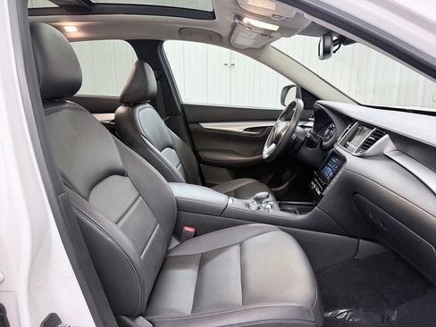 Certified 2020 INFINITI QX50 Luxe w/ Navigation Package FWD image 36