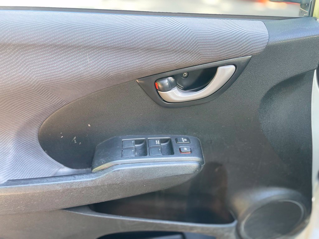 Used 2010 Honda Fit image 9