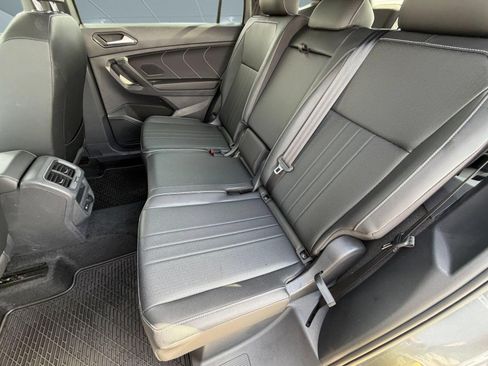 Certified 2023 Volkswagen Tiguan SE R-Line FWD image 22