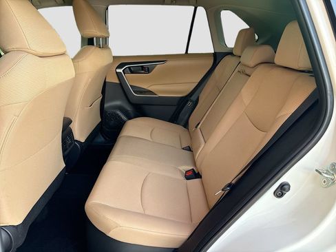 Certified 2025 Toyota RAV4 LE AWD/4WD image 20