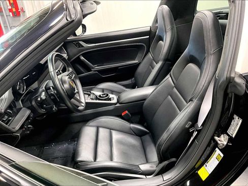 Used 2021 Porsche 911 Targa 4S AWD/4WD image 7