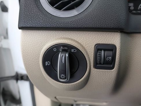 Used 2014 Volkswagen Tiguan R-Line image 15