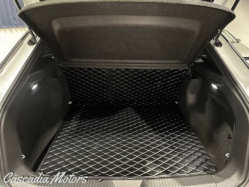 Used 2023 Volkswagen ID.4 Pro image 10