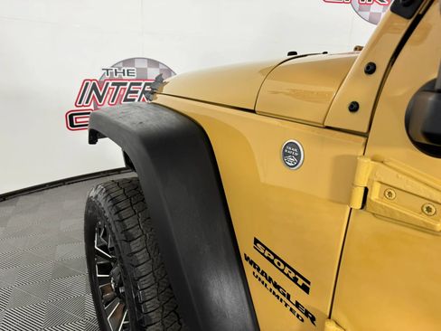 Used 2014 Jeep Wrangler Unlimited Sport w/ Quick Order Package 24S AWD/4WD image 21