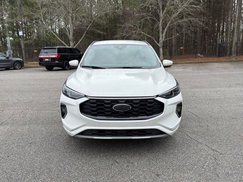 Used 2023 Ford Escape ST-Line Elite image 3