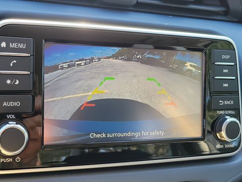 Used 2025 Nissan Versa SV image 20