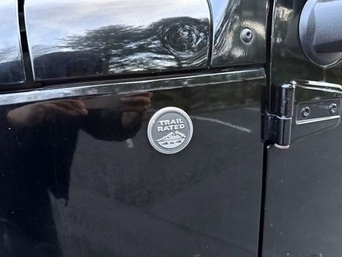 Used 2008 Jeep Wrangler Rubicon w/ Dual Top Group image 18