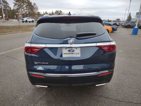 Used 2022 Buick Enclave Essence w/ Trailering Package, 5000 lbs. AWD/4WD image 4