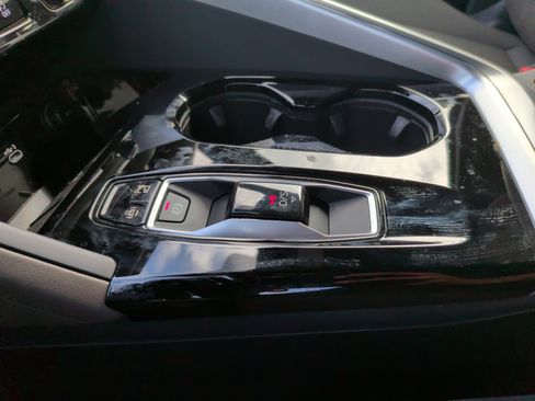 Certified 2025 Audi Q5 Premium w/ Convenience Package AWD/4WD image 23