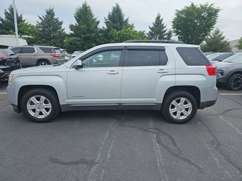 Used 2015 GMC Terrain SLE w/ Convenience Package AWD/4WD image 4
