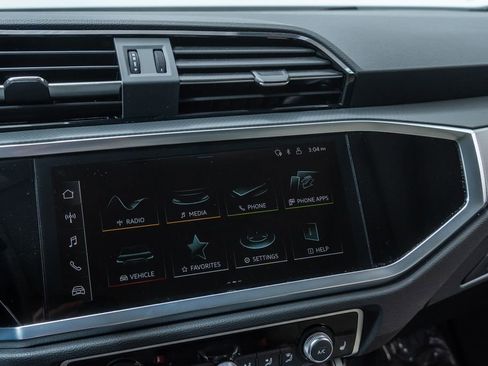 Used 2023 Audi Q3 2.0T Premium Plus w/ Premium Plus Package image 16