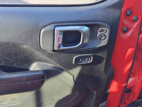 Used 2021 Jeep Wrangler Unlimited Sport image 9