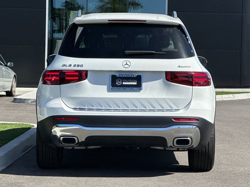 Certified 2026 Mercedes-Benz GLB 250 4MATIC image 4