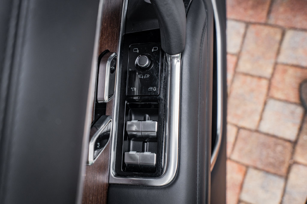 Used 2023 Land Rover Range Rover SE AWD/4WD image 19