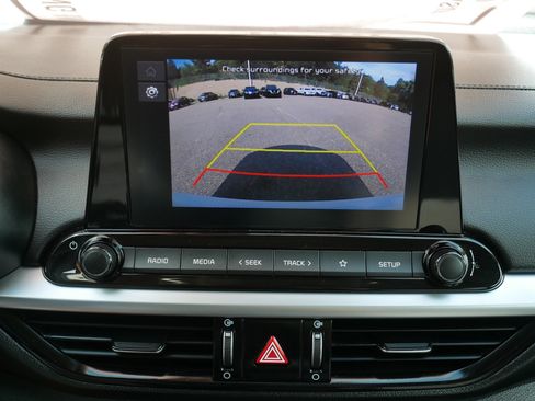 Certified 2024 Kia Forte LXS w/ LXS Technology Package FWD image 27
