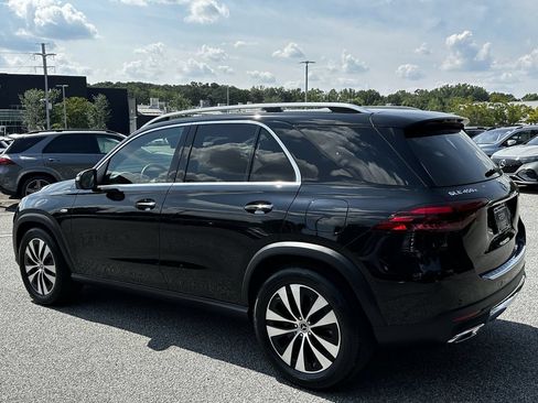 Certified 2025 Mercedes-Benz GLE 450e 4MATIC w/ Driver Assistance Package image 6